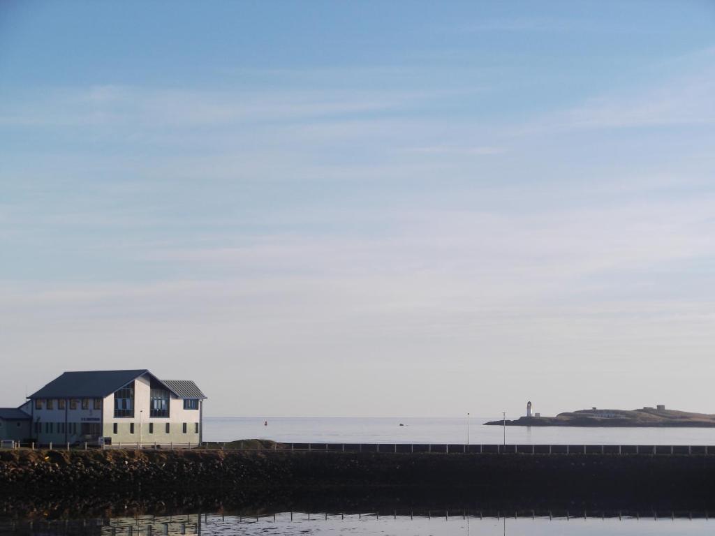 Bed and Breakfast Twenty Seven à Stornoway  Extérieur photo